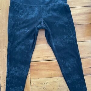 Danskin Black Textured Leggings